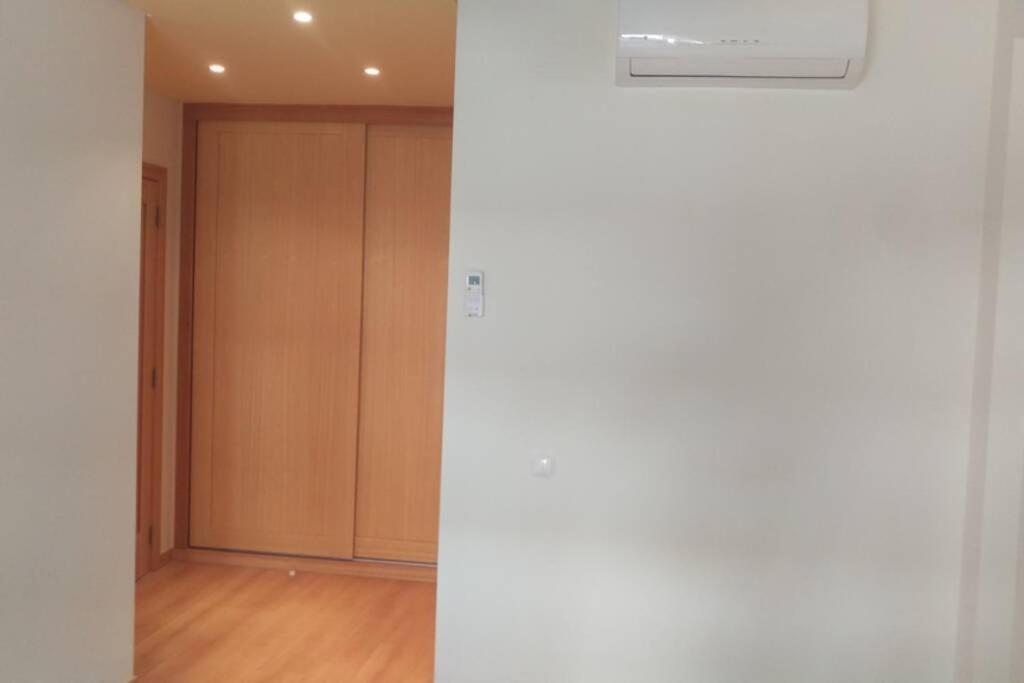 Modern 3 Bedroom Pool View. อัลบูเฟรา ภายนอก รูปภาพ